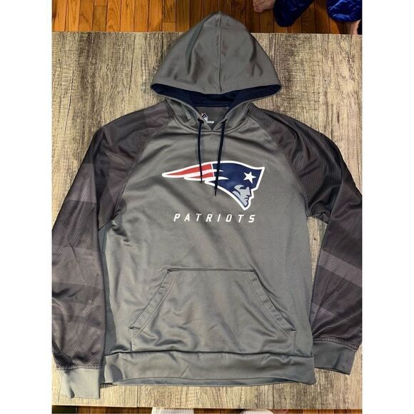 Women’s New England Patriots Hoodie Gray NFL Majestic Medium - Picture 1 of 3
